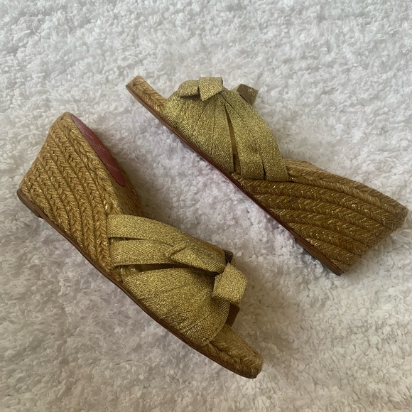 Christian Louboutin Sandal Espadrille shoe size 39. Almost new condition. - Picture 2 of 4